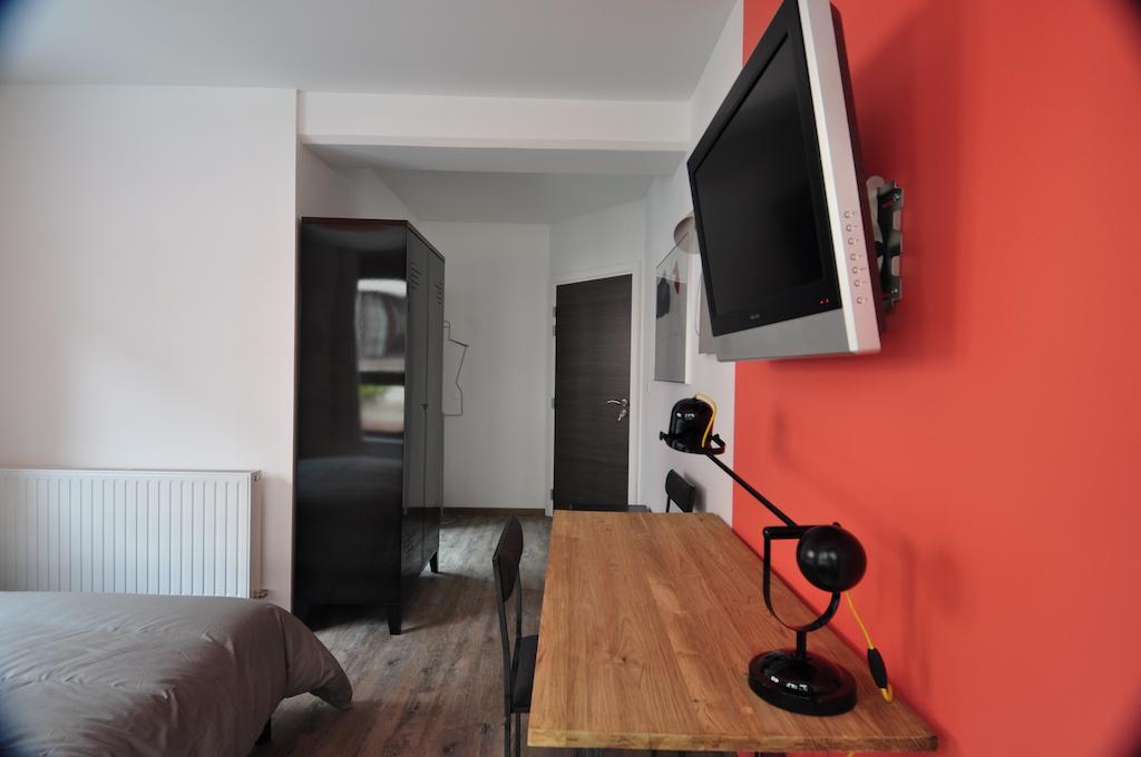 Maison Mondrian Mulhouse Room photo